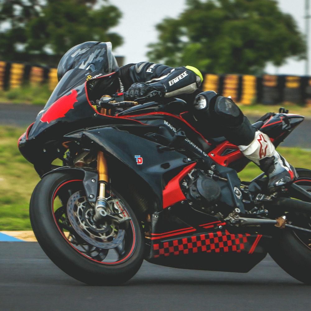 yamaha-motorcycle-no-triangles-1000x1000 (1)