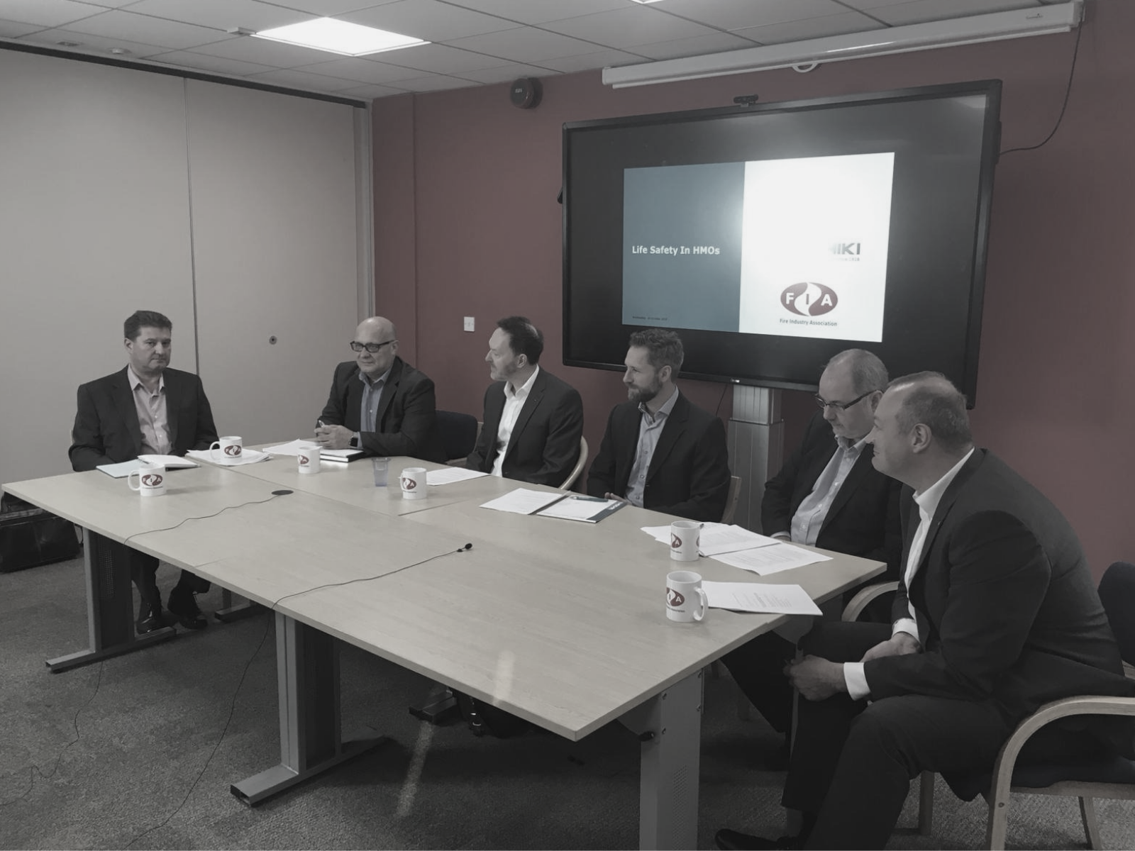 Hochiki Europe and FIA host industry roundtable discussing life safety in HMOs